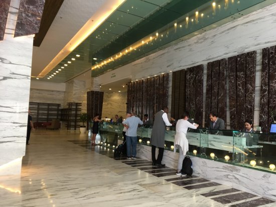 Hotels & Resorts — implementation